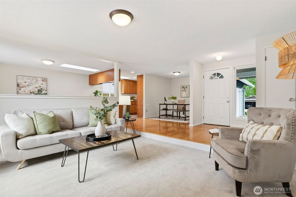 Photo of 12018 136th Place NE, Kirkland, WA 98034 (MLS # 2510311)