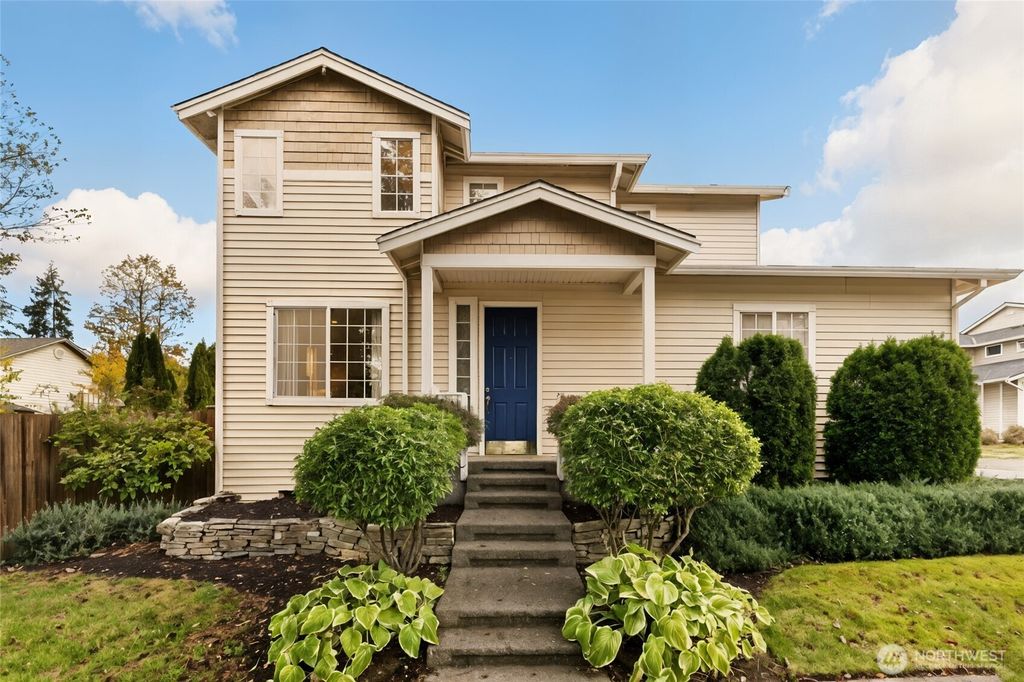 Photo of 17928 15th Avenue W, Lynnwood, WA 98037 (MLS # 2440879)