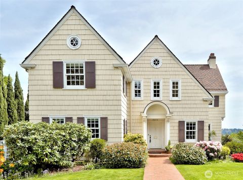 Photo of 3010 Cascadia Avenue S, Seattle, WA 98144 (MLS # 2510317)