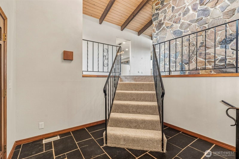 816 Si Town Road