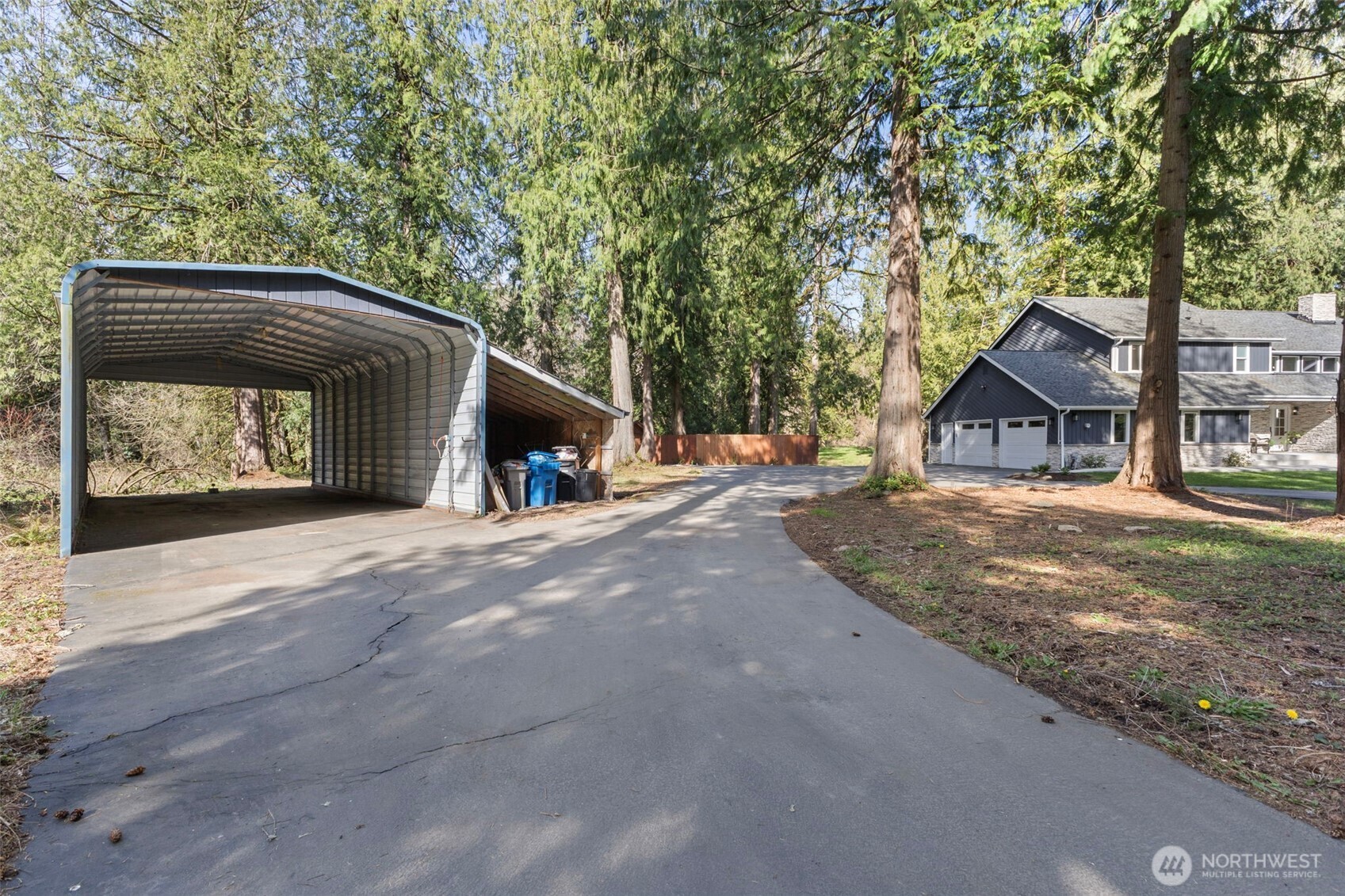 Maple Valley, Washington, 98038, United States, 4 Bedrooms Bedrooms, ,4 BathroomsBathrooms,Residential,Active,2034293