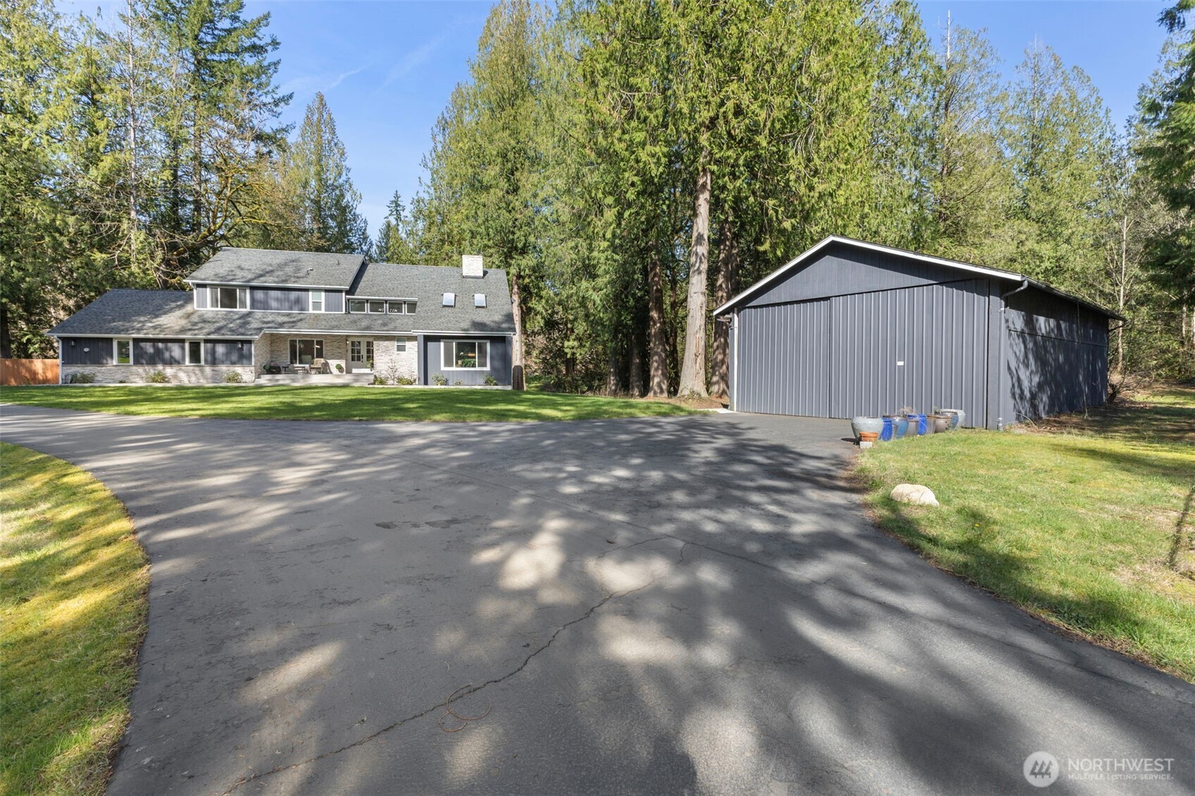 Maple Valley, Washington, 98038, United States, 4 Bedrooms Bedrooms, ,4 BathroomsBathrooms,Residential,Active,2034293