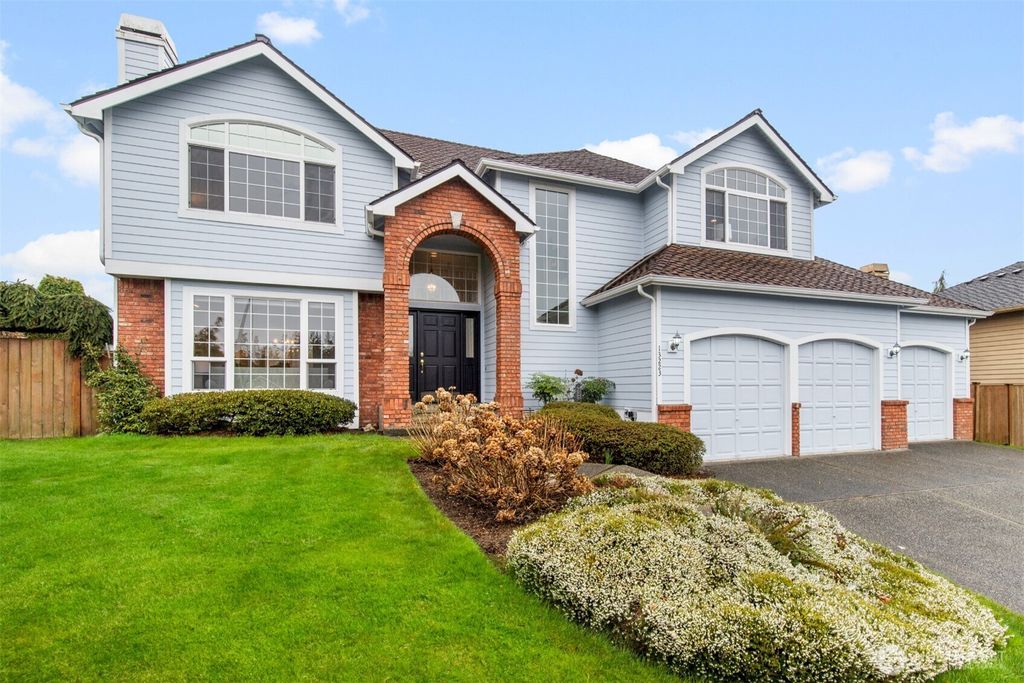 Photo of 13223 46th Place W, Mukilteo, WA 98275 (MLS # 2344483)