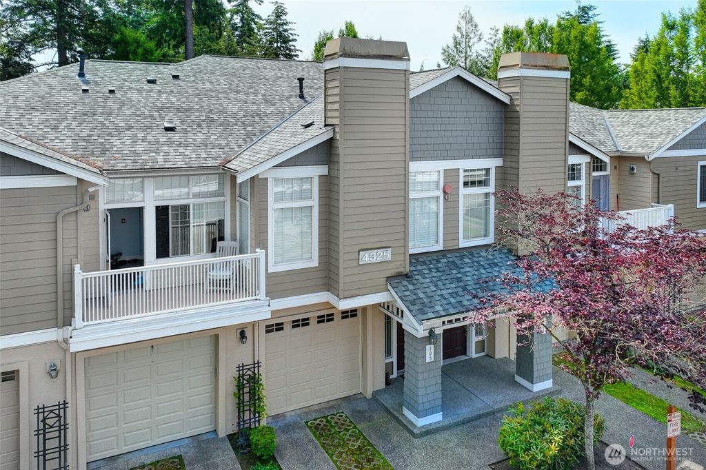 Photo of 4325 NE 5th Court #103, Renton, WA 98059 (MLS # 2433779)