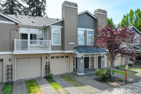 Photo of 4325 NE 5th Court #103, Renton, WA 98059 (MLS # 2433779)