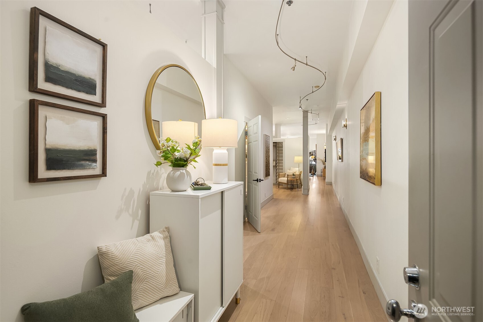 526 1st Avenue S 205