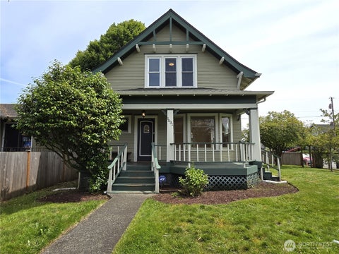 Photo of 1631 Oakes Avenue, Everett, WA 98201 (MLS # 2568374)