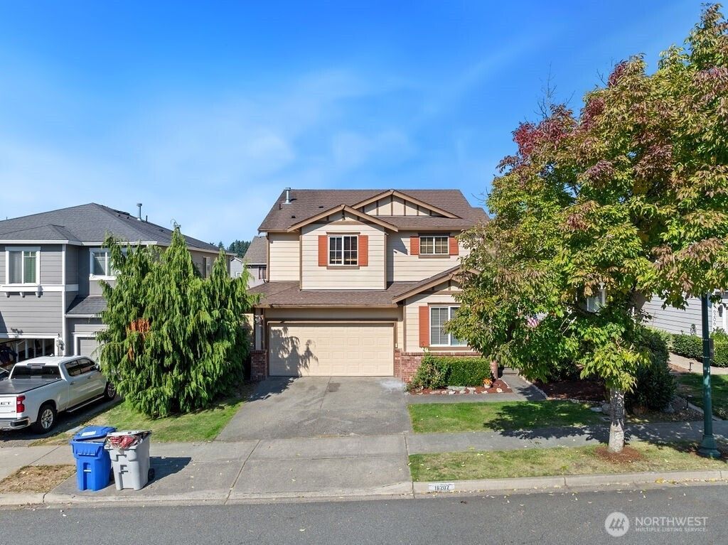 Photo of 16202 SE 260th Street, Covington, WA 98042 (MLS # 2480012)