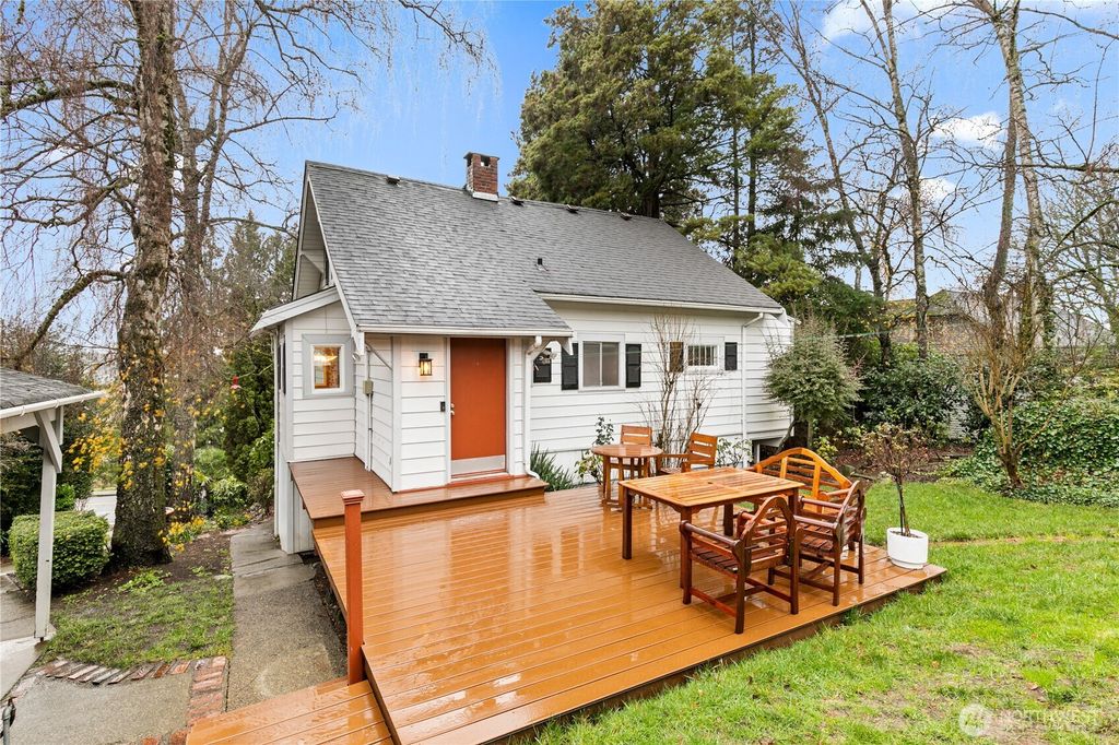 Photo of 1439 S 99th Street, Seattle, WA 98108 (MLS # 2464111)