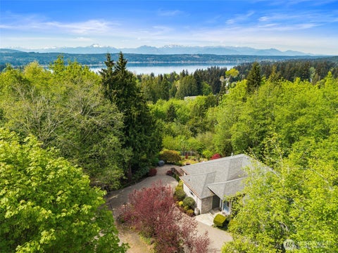 Photo of 144 NE Clearview Lane, Bremerton, WA 98310 (MLS # 2569766)