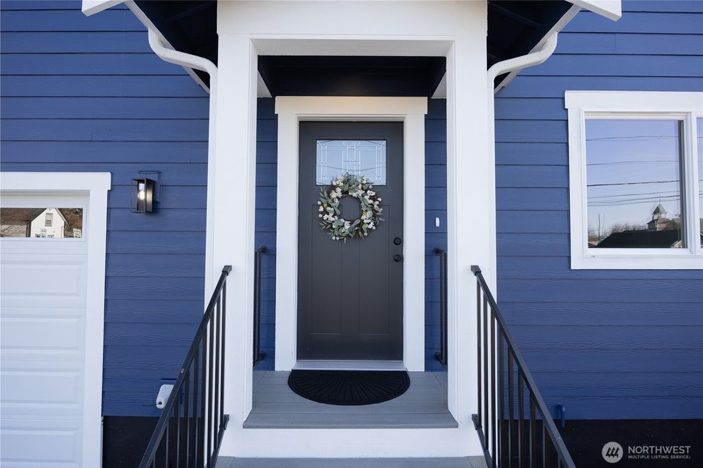 Photo of 1116 Sumas Avenue #1, Sumas, WA 98295 (MLS # 2487448)