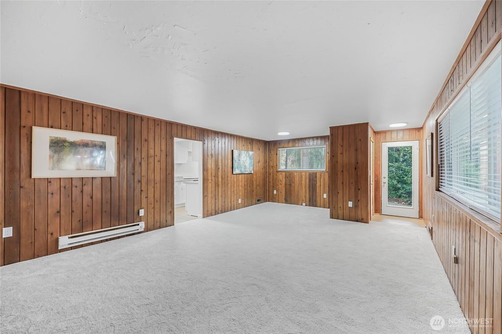 Photo of 1126 NE 197th Court, Shoreline, WA 98155 (MLS # 2448477)