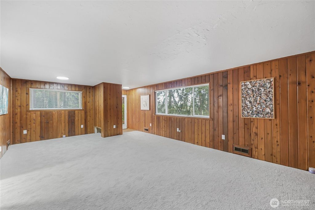 Photo of 1126 NE 197th Court, Shoreline, WA 98155 (MLS # 2448477)