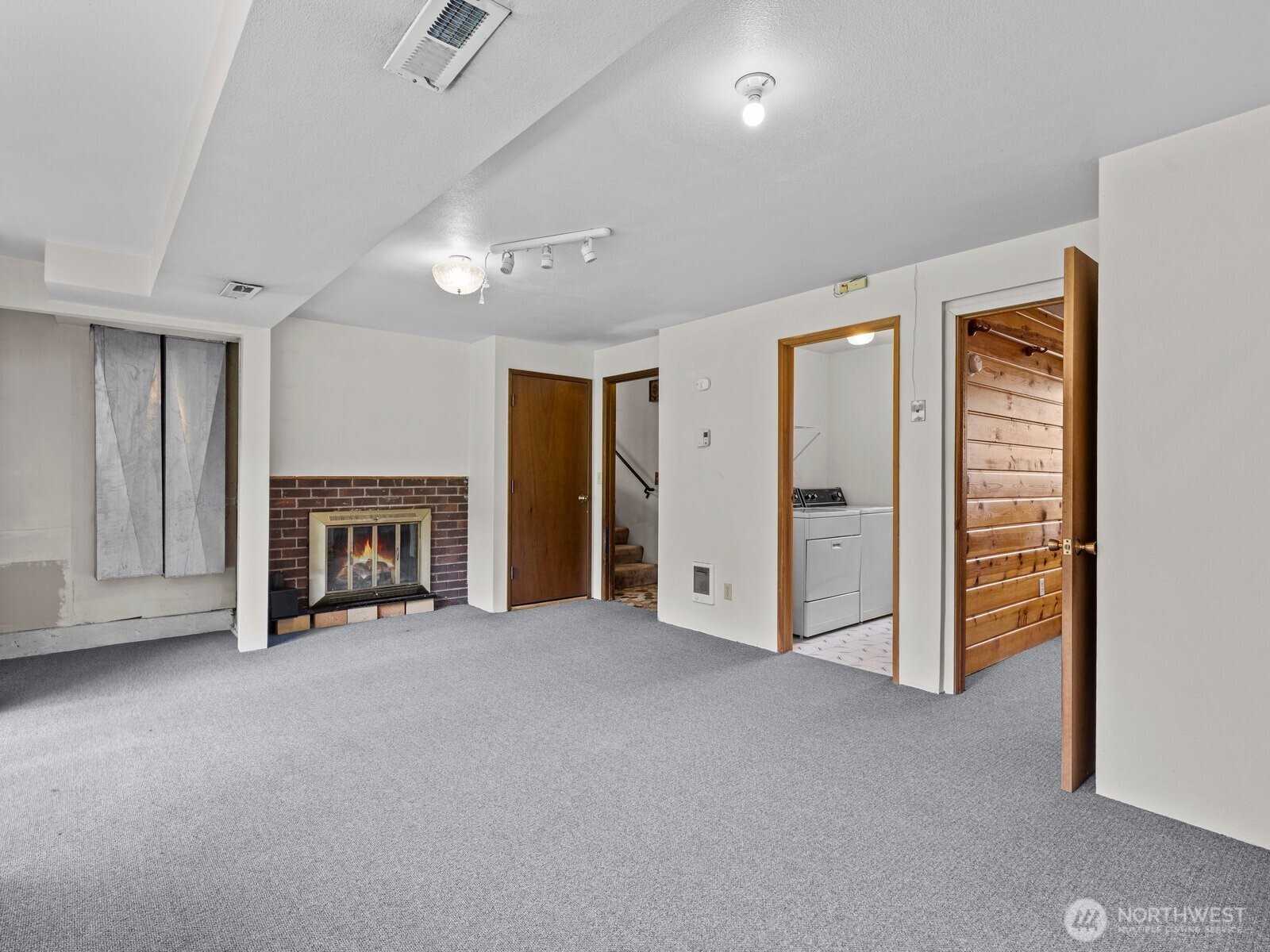 3502 NE 204th Street