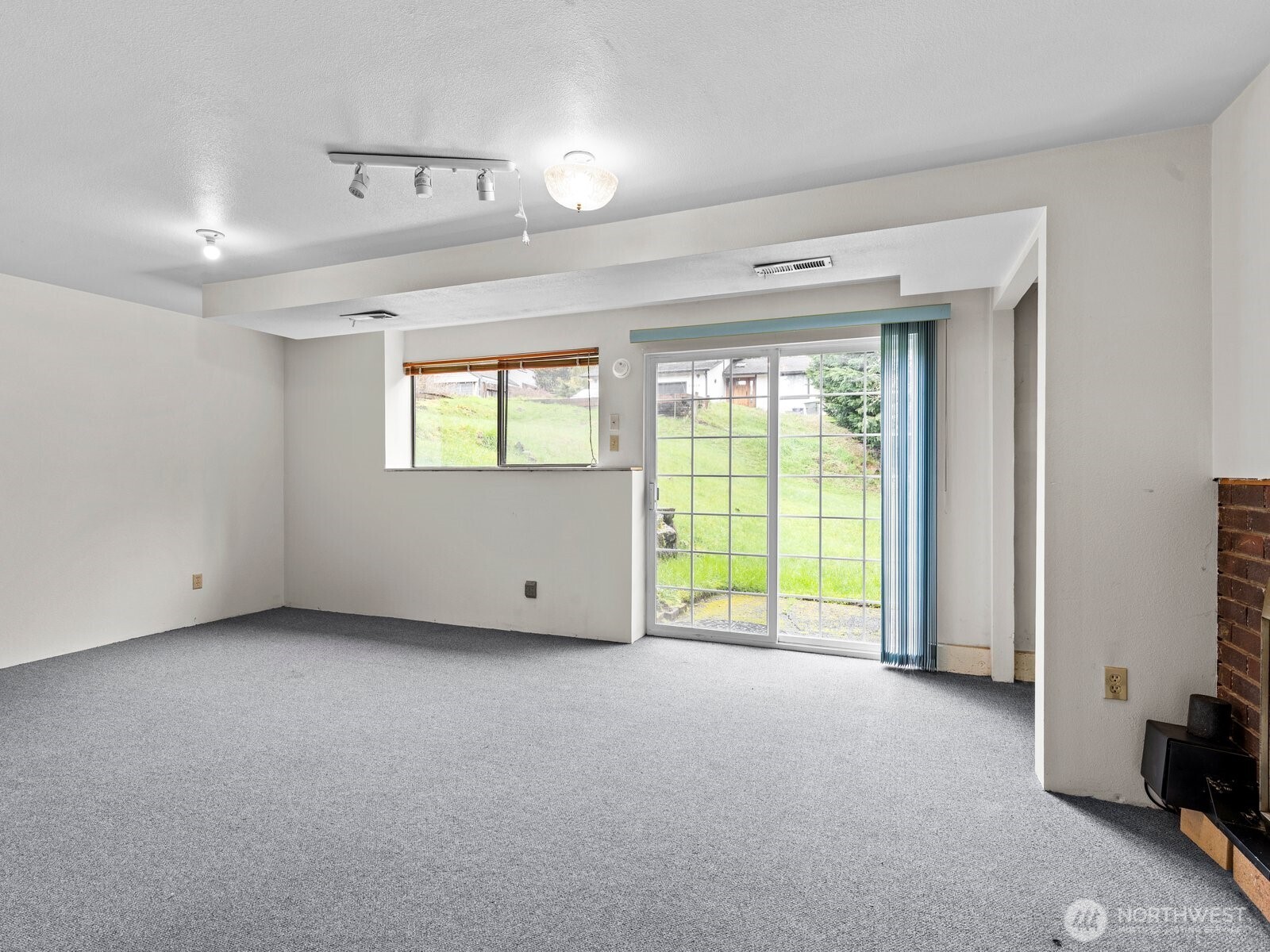 3502 NE 204th Street