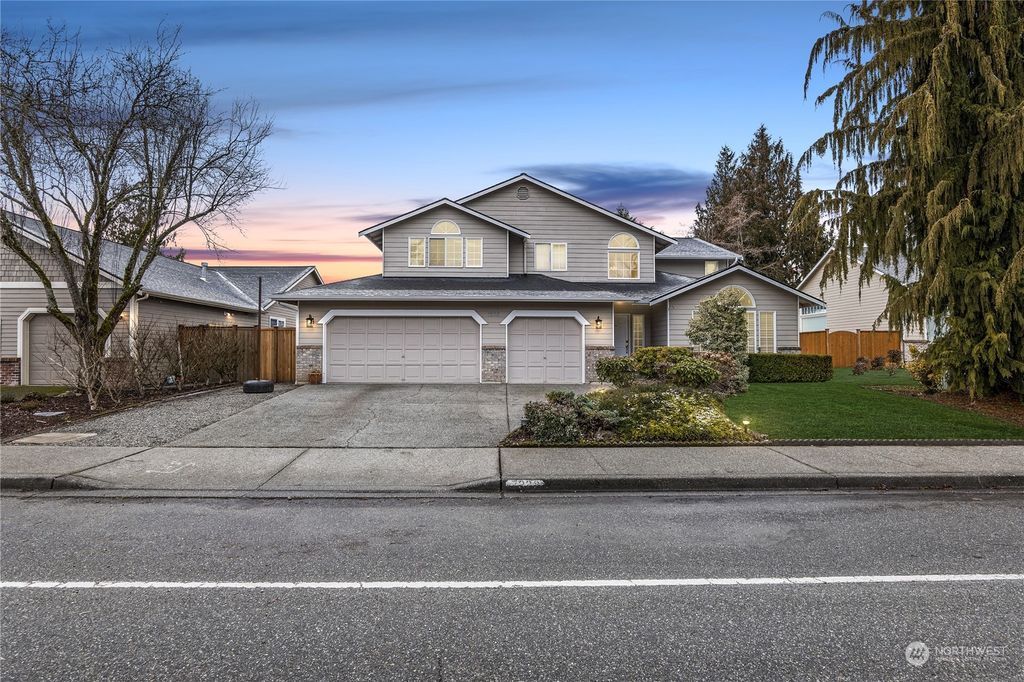 Photo of 7322 78th Drive NE, Marysville, WA 98270 (MLS # 2040020)