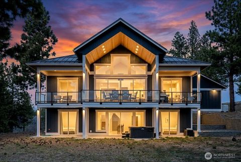 Photo of 1114 Blazing Star Lane, Chelan, WA 98816 (MLS # 2524442)
