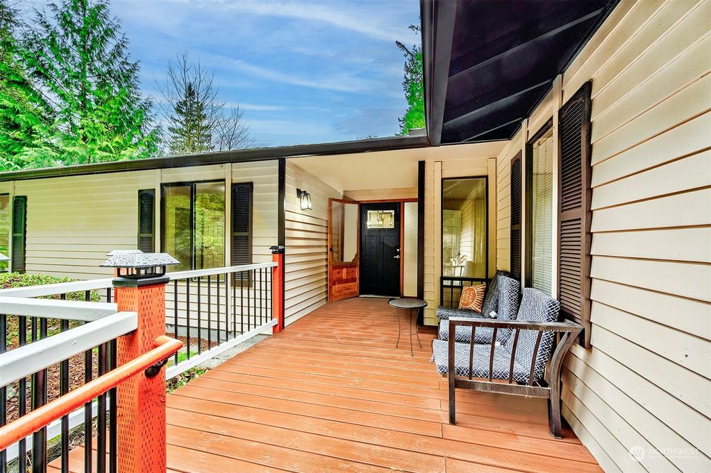 Photo of 5430 138th Place SW, Edmonds, WA 98026 (MLS # 2196946)