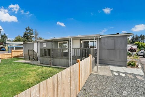 Photo of 12200 Stone Avenue N #38, Seattle, WA 98133 (MLS # 2522442)