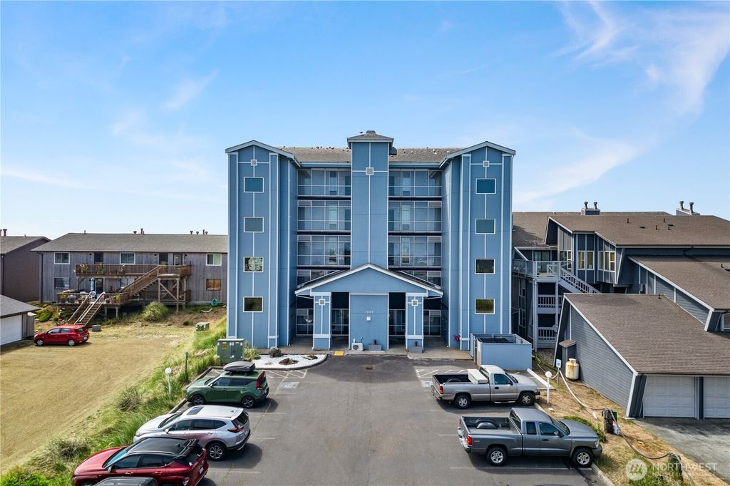 Photo of 1307 Ocean Shores Boulevard #N52, Ocean Shores, WA 98569 (MLS # 2484636)