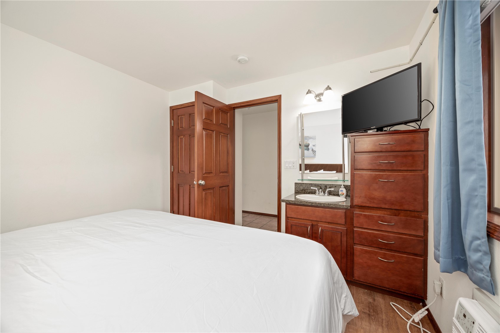 322 W Woodin Avenue 632