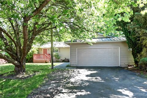 Photo of 3826 122nd Street NE, Marysville, WA 98271 (MLS # 2260665)