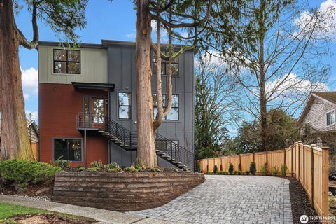 Photo of 2615 NE 87th Street, Seattle, WA 98115 (MLS # 2595202)
