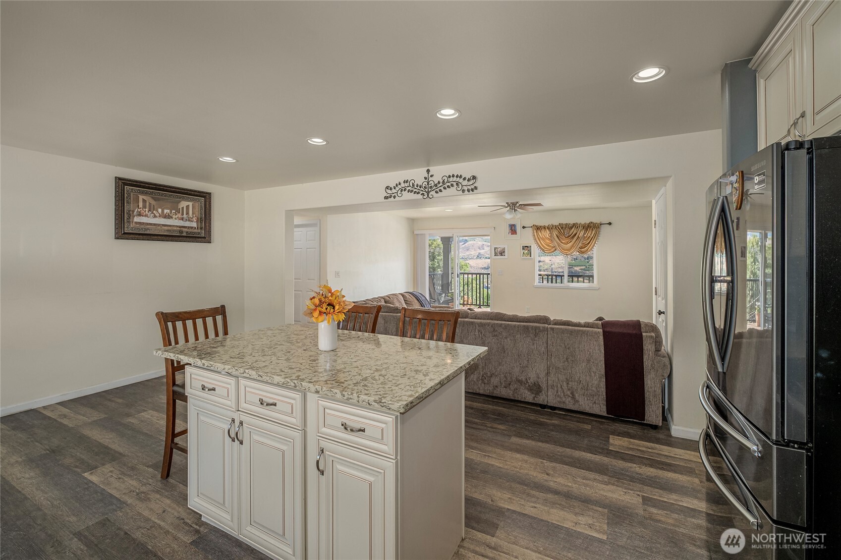 2116 Canal Boulevard