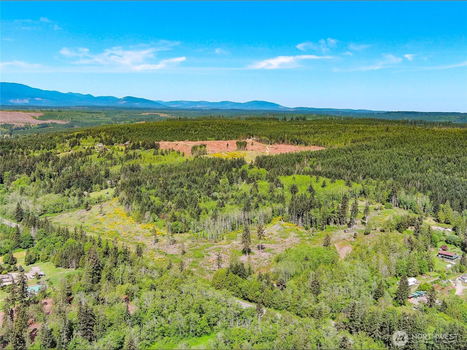 1 Teal Lake Road
