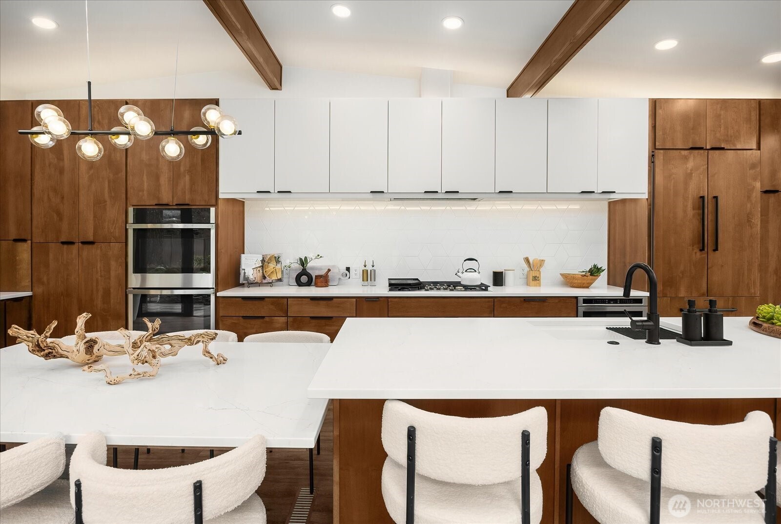 17061 10th Avenue NW