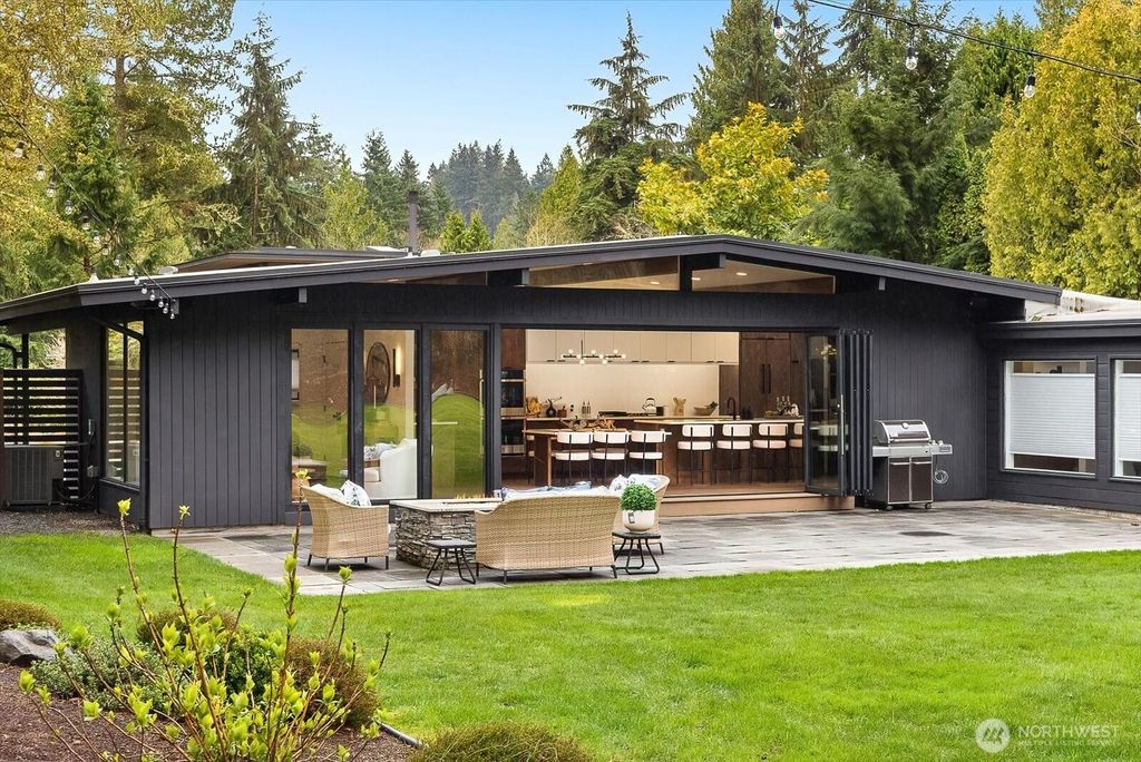 Photo of 17061 10th Avenue NW, Shoreline, WA 98177 (MLS # 2497898)