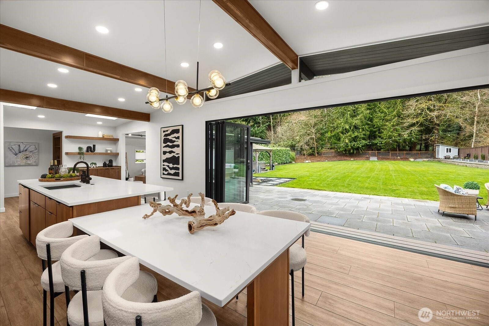 17061 10th Avenue NW