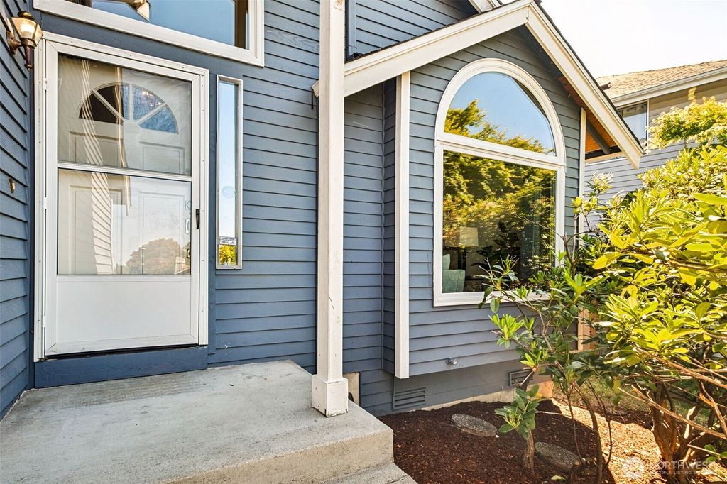 Photo of 2169 S 278th Street, Federal Way, WA 98003 (MLS # 2380764)