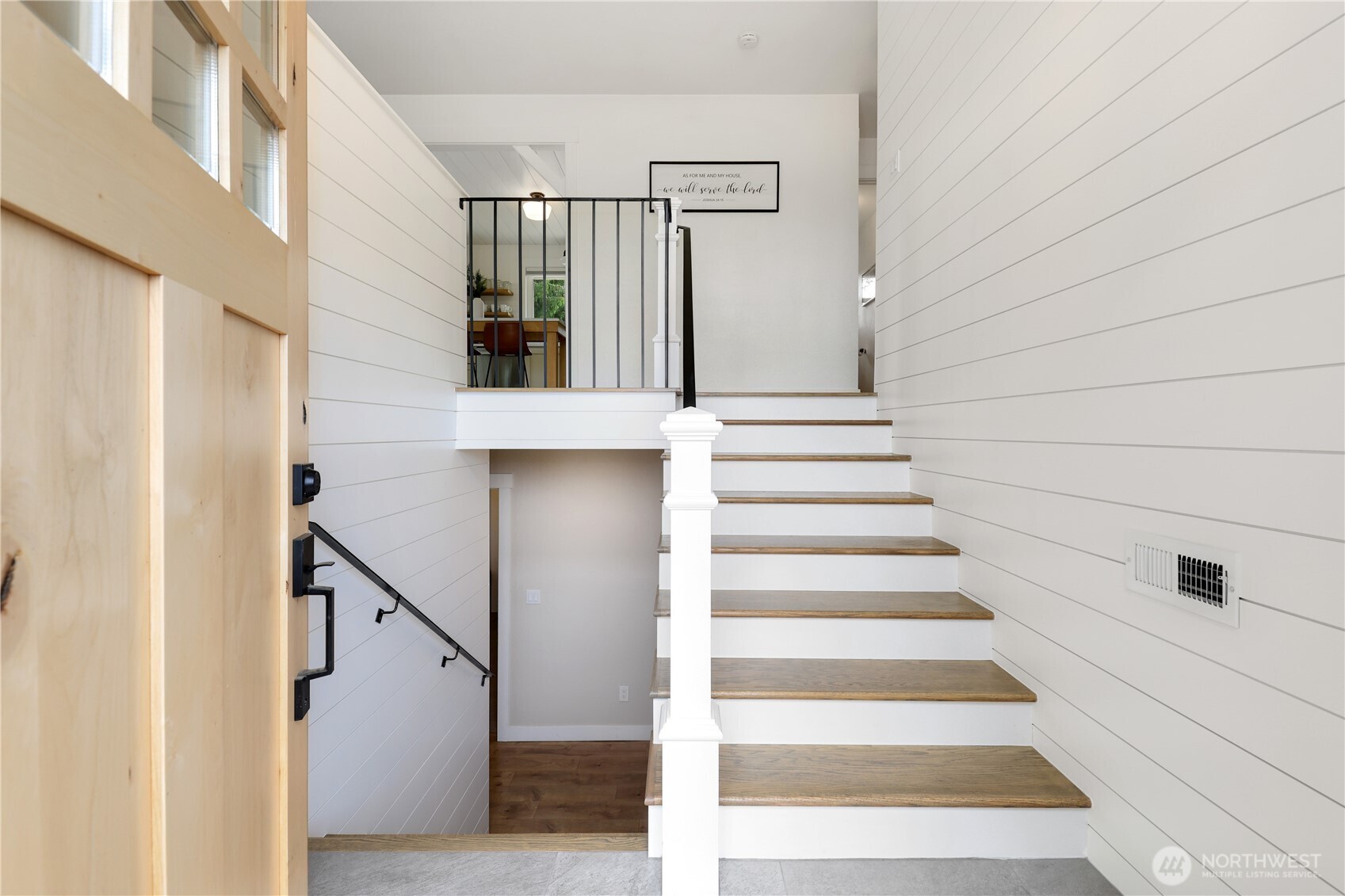 11112 234th Street E