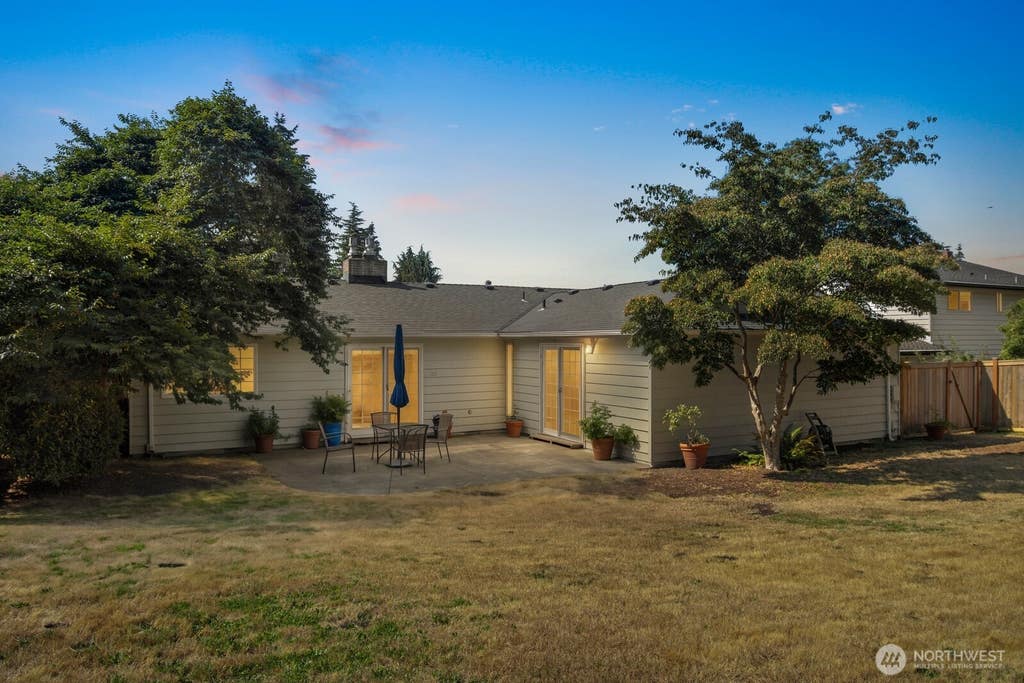 Photo of 1410 198th Street, Shoreline, WA 98177 (MLS # 2564780)