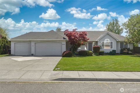 Photo of 2040 Wallace Street, Walla Walla, WA 99362 (MLS # 2512162)