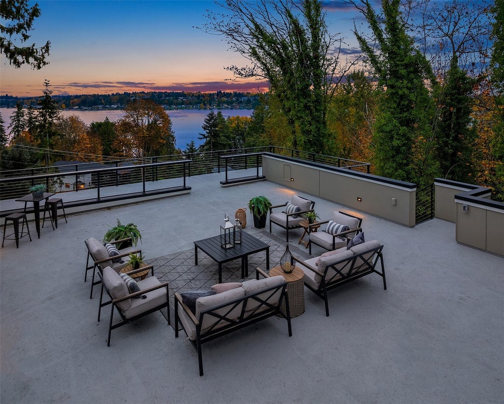 Photo of 10715 Lake View Drive, Lake Stevens, WA 98258 (MLS # 2598408)