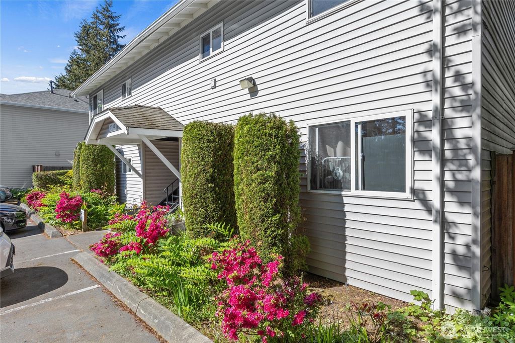 Photo of 7700 196th Street SW #C, Edmonds, WA 98026 (MLS # 2522627)