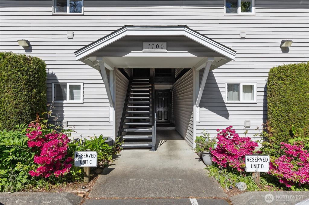 Photo of 7700 196th Street SW #C, Edmonds, WA 98026 (MLS # 2522627)