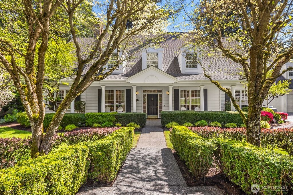 Photo of 2400 100th Avenue NE, Bellevue, WA 98004 (MLS # 2515705)