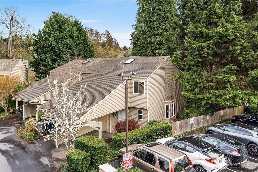 Photo of 9637 121st Lane NE, Kirkland, WA 98034 (MLS # 2424993)