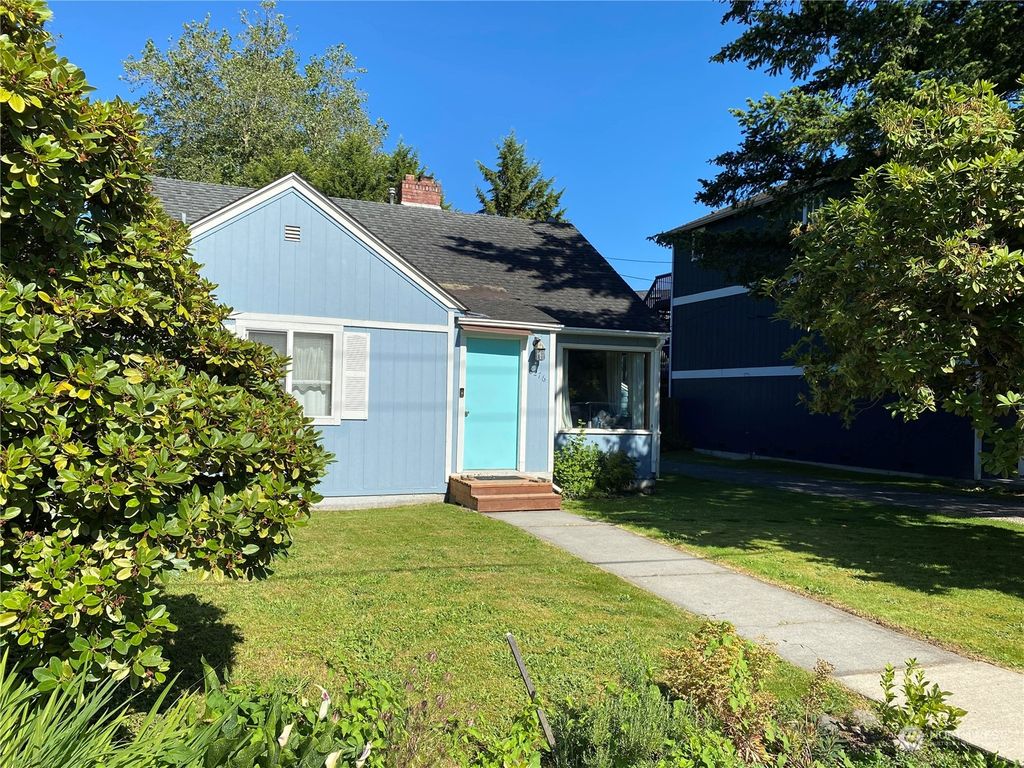 Photo of 8276 Silva Avenue SE, Snoqualmie, WA 98065 (MLS # 2261565)