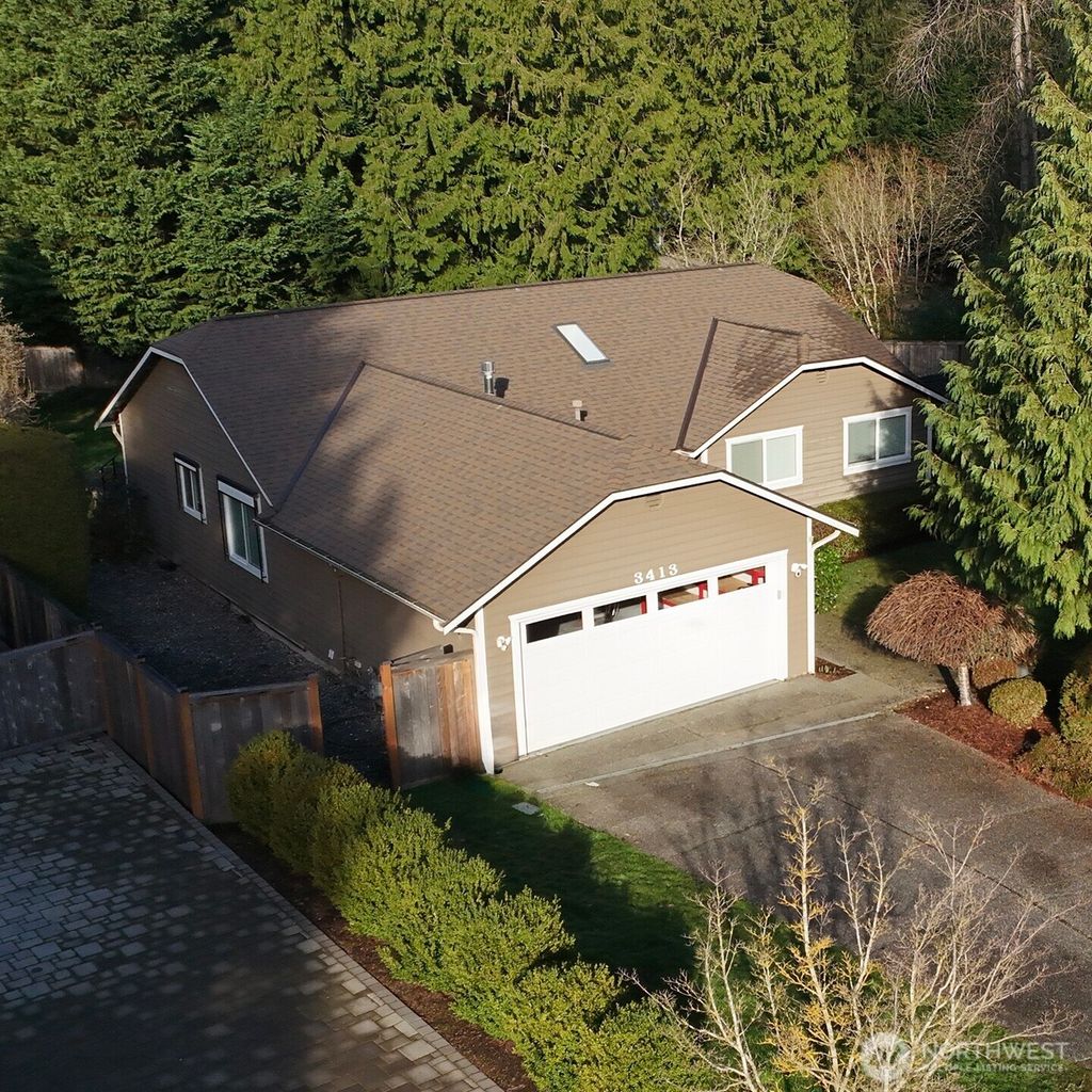 Photo of 3413 Alaska Road, Brier, WA 98035 (MLS # 2463848)