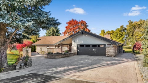 Photo of 828 S Skylark Way, Othello, WA 99344 (MLS # 2593696)