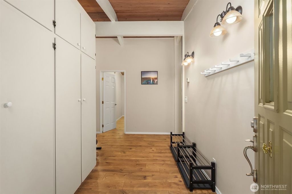Photo of 24044 SE 111th Street, Issaquah, WA 98027 (MLS # 2405756)