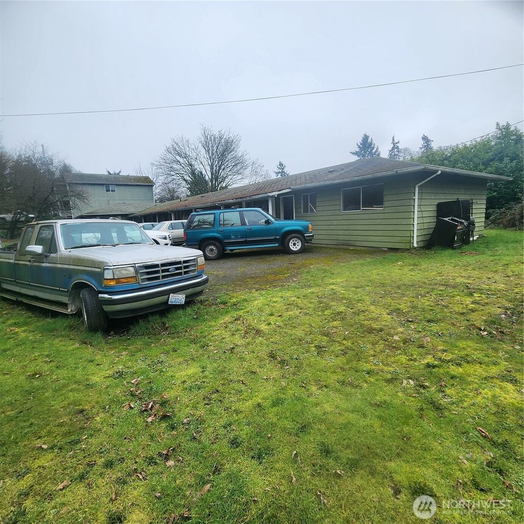 Photo of 1638 108th Street S, Tacoma, WA 98444 (MLS # 2476467)