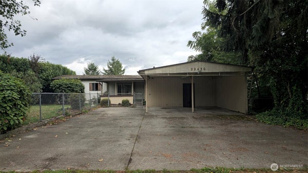 22430 CEDARVIEW DR E, BONNEY LAKE, WA 98391 - Image 2401f0741cf0728b671ed37f475a70ce/3781958196