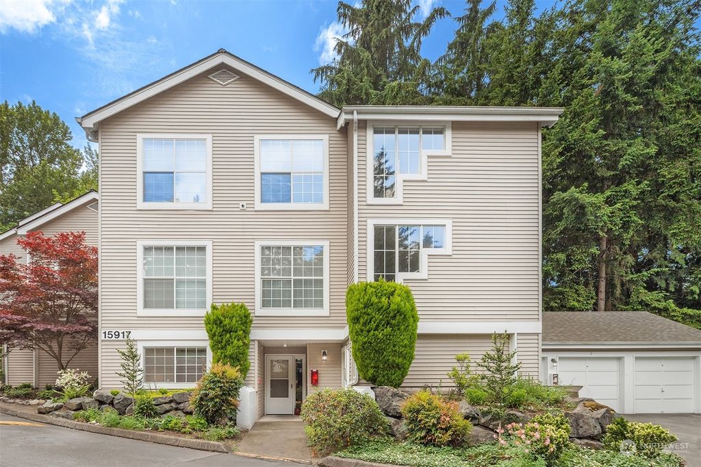 Photo of 15917 67th Lane NE #1, Kenmore, WA 98028 (MLS # 2074982)