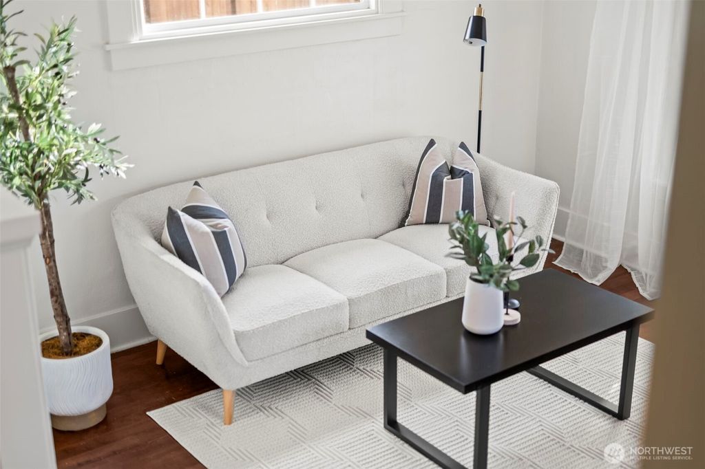 Photo of 6321 S Park Avenue, Tacoma, WA 98408 (MLS # 2500749)