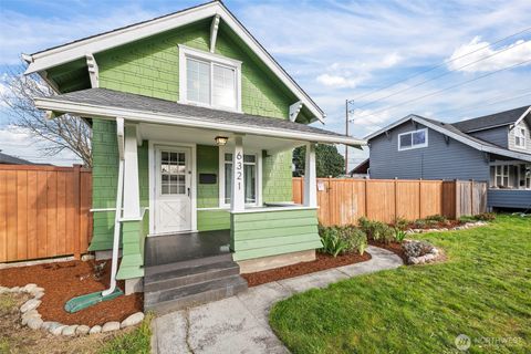 Photo of 6321 S Park Avenue, Tacoma, WA 98408 (MLS # 2500749)